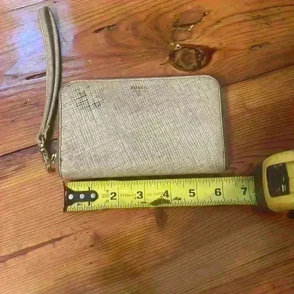 Fossil gold wallet wristlet cowhide leather - Picture 8 of 9